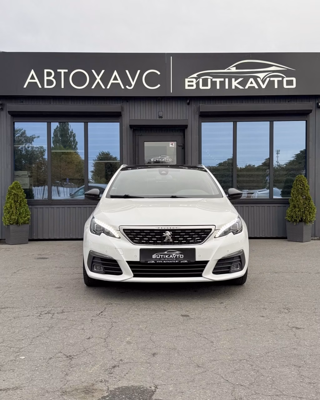 Peugeot 308 фото 2