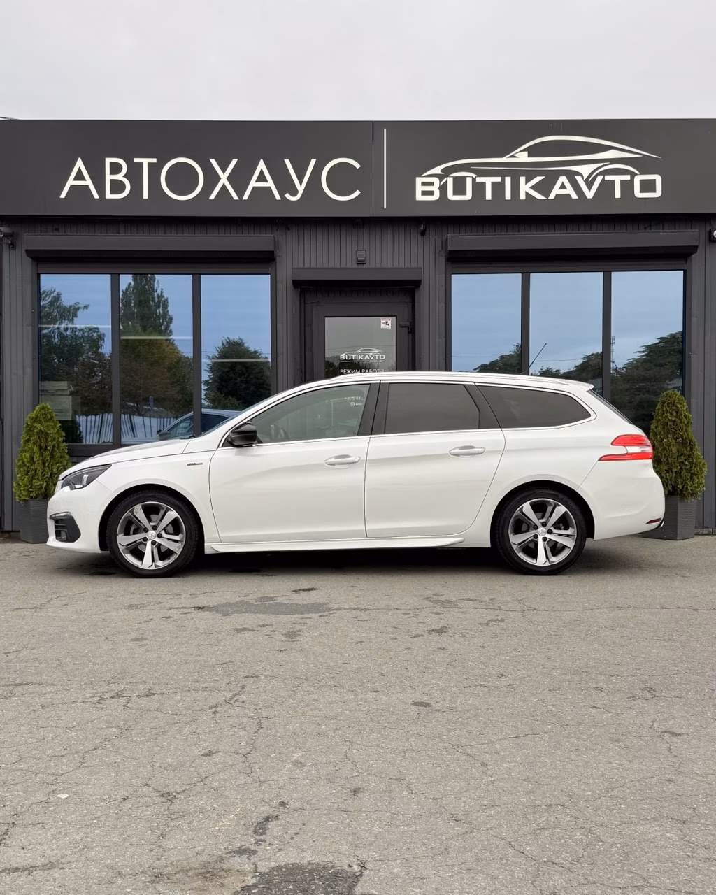 Peugeot 308 фото 4