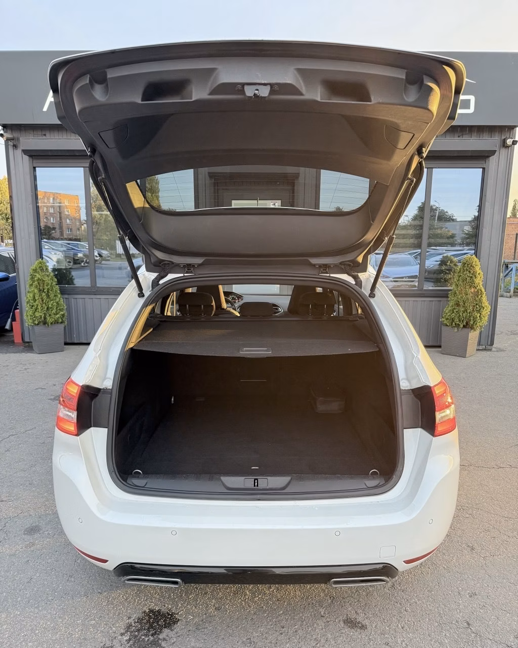 Peugeot 308 фото 16