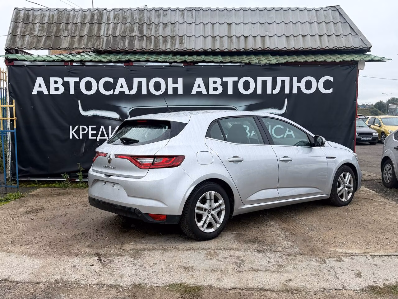 Renault Megane фото 16