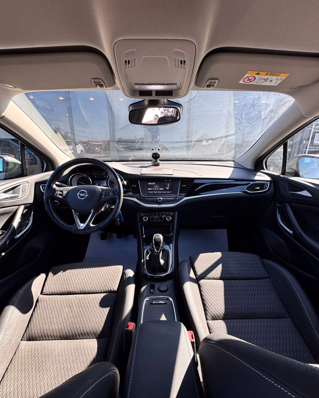 Opel Astra фото 8