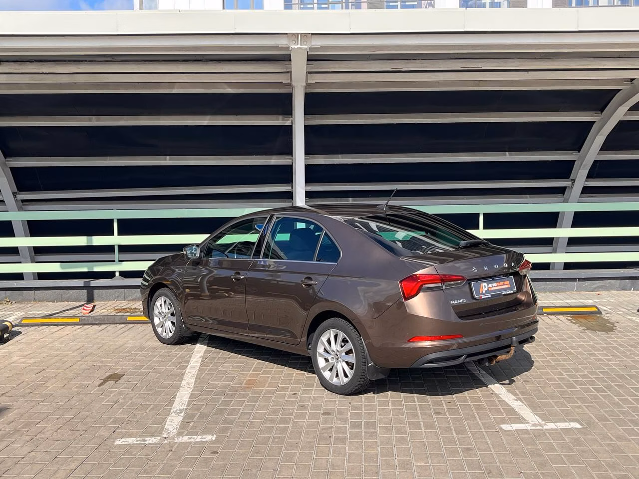 Skoda Rapid фото 4