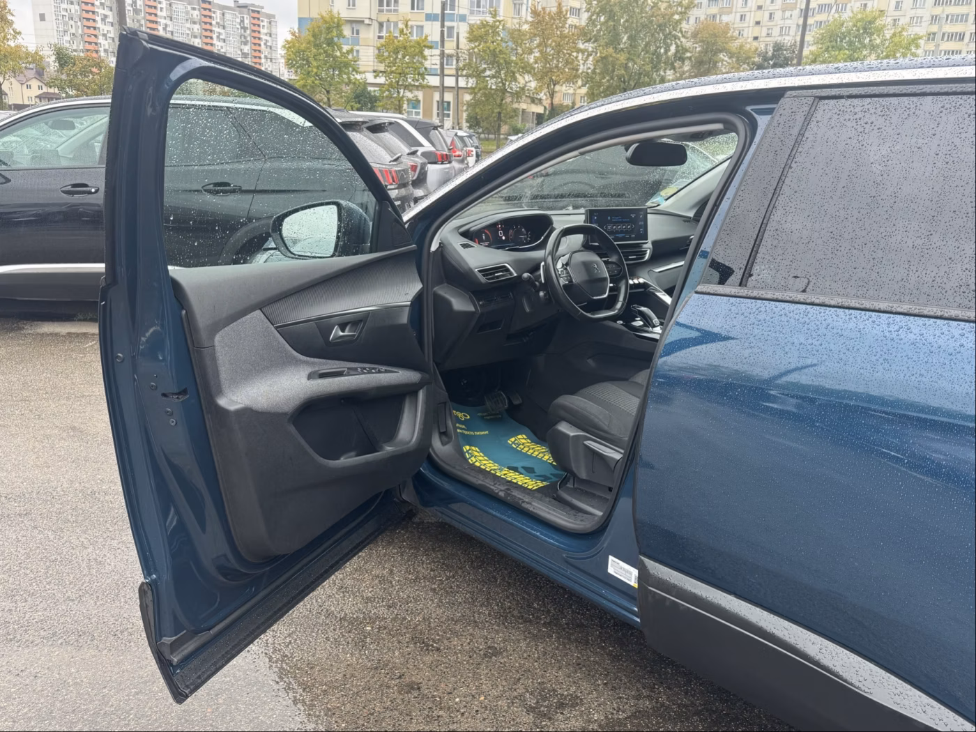 Peugeot 5008 фото 9
