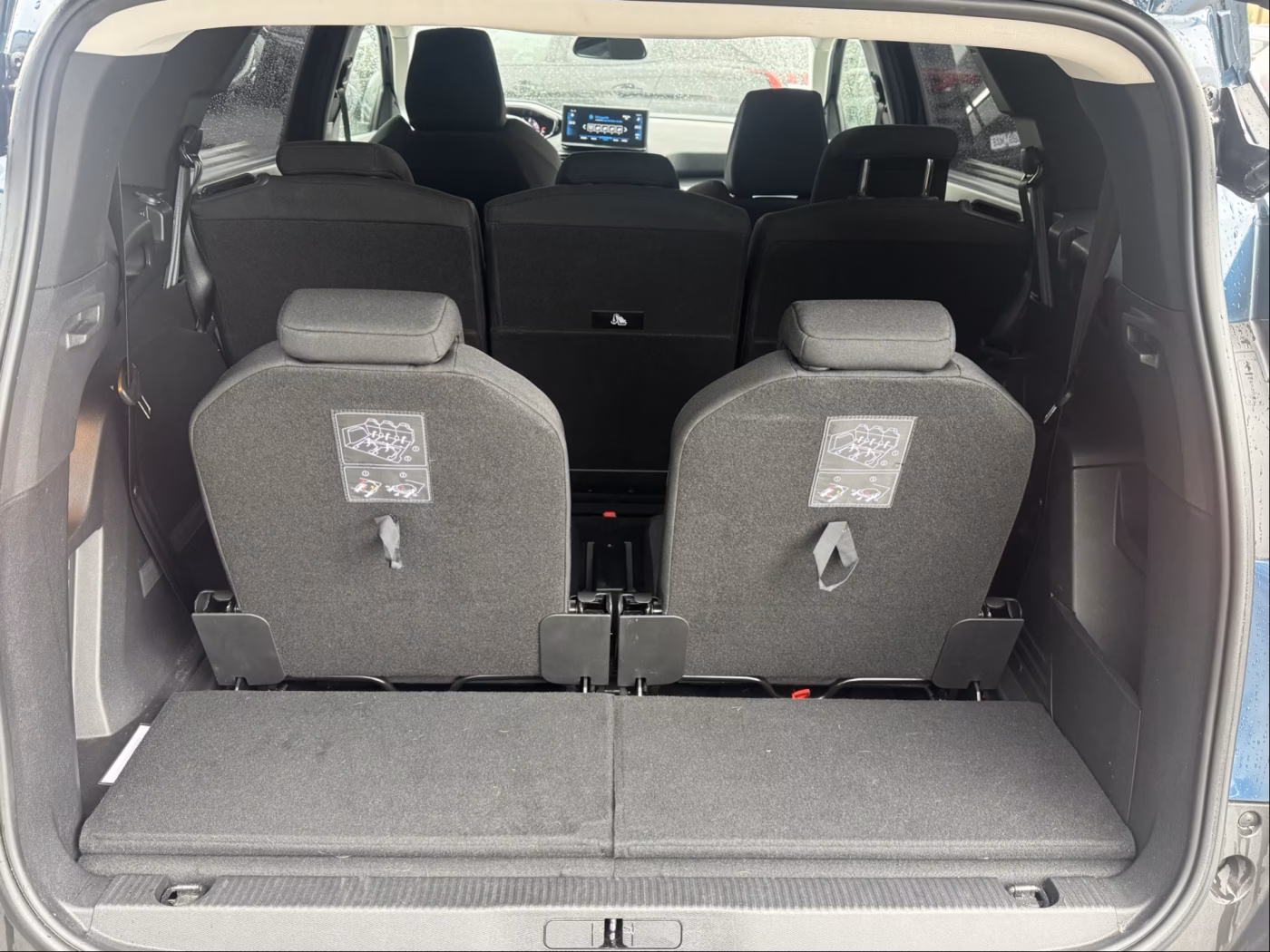 Peugeot 5008 фото 14