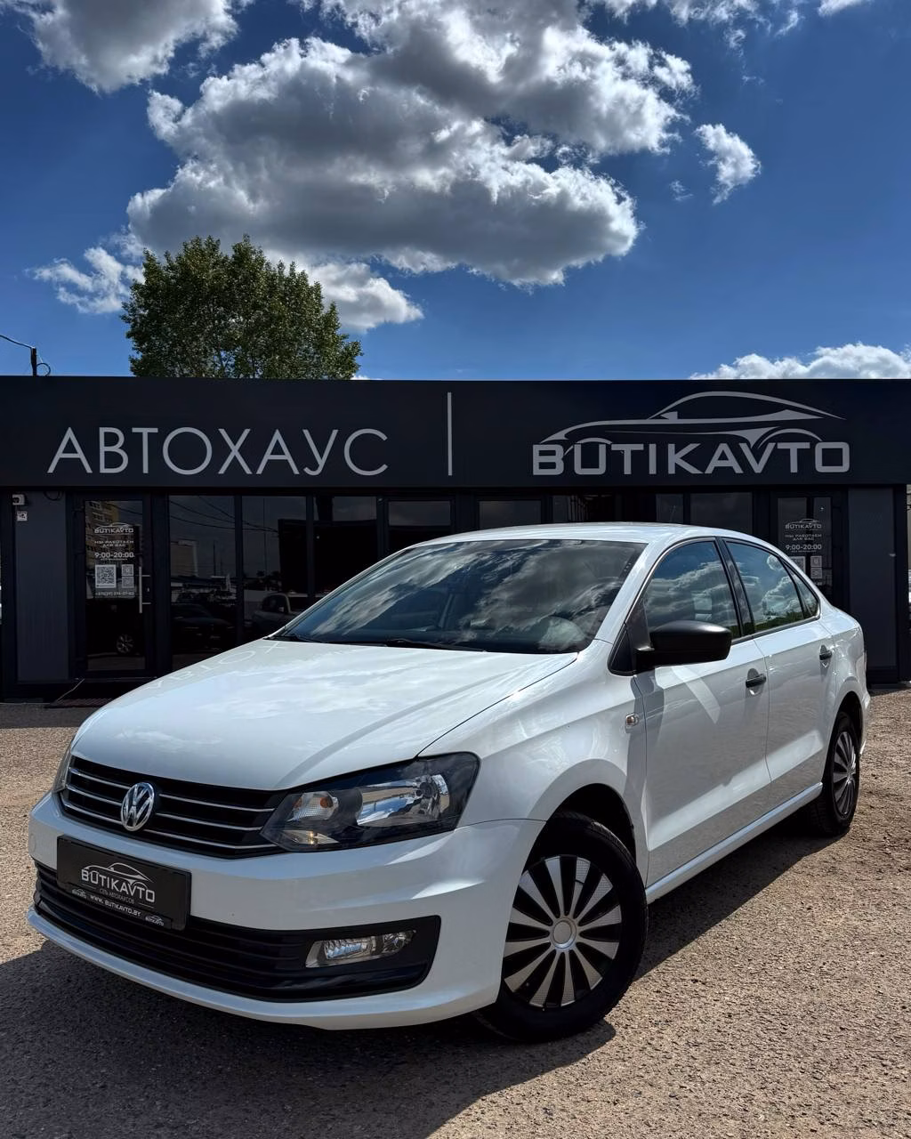 Volkswagen Polo Sedan фото 3