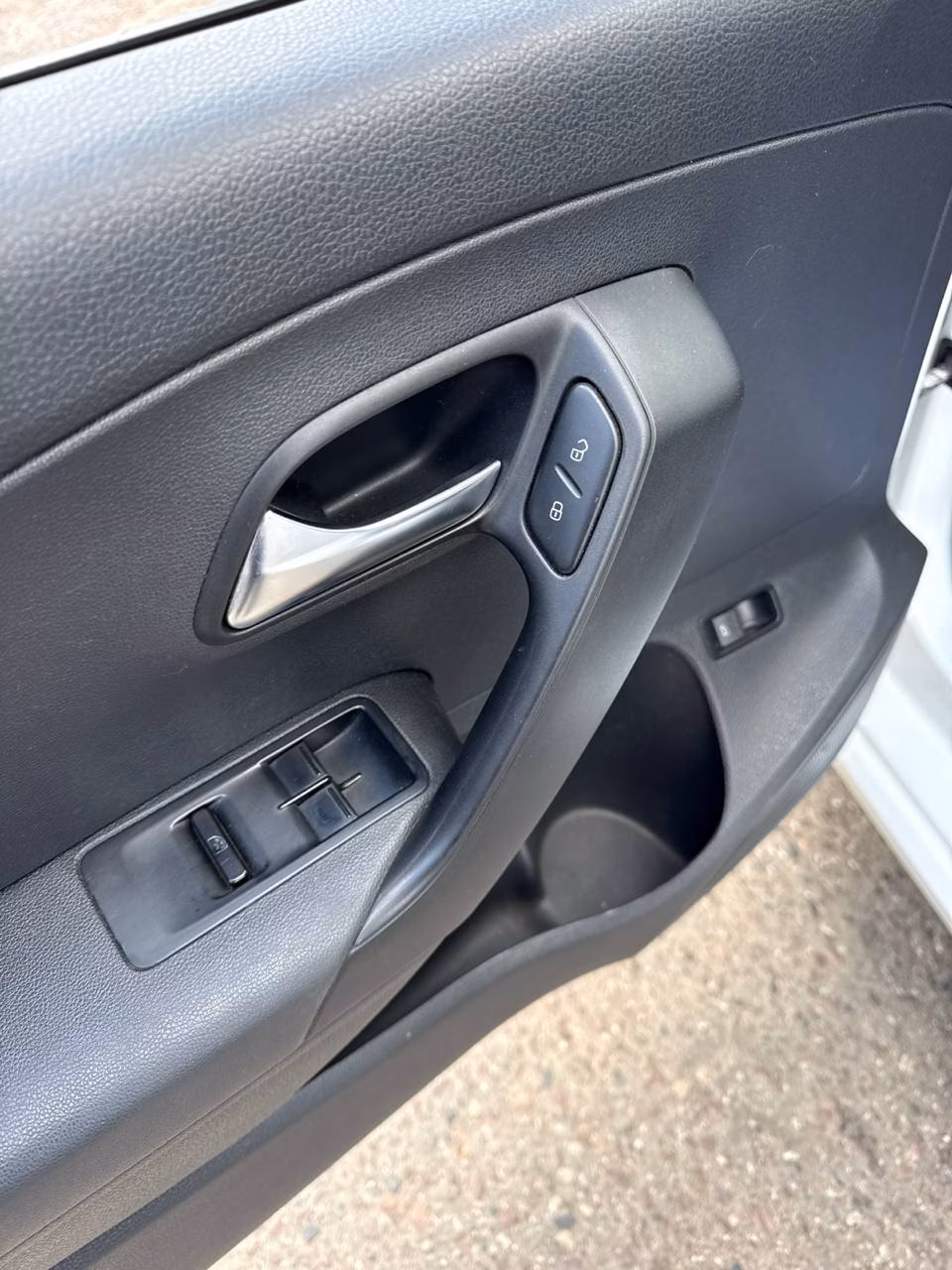 Volkswagen Polo Sedan фото 10