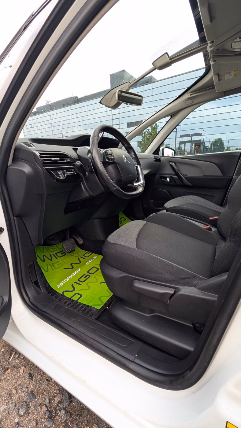 Citroen C4 Picasso фото 9