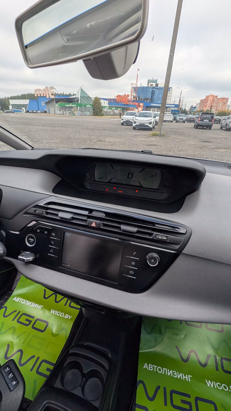 Citroen C4 Picasso фото 10