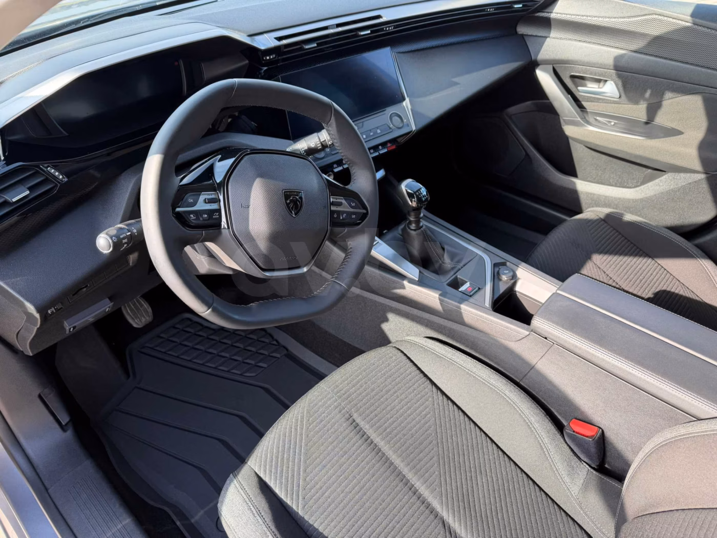 Peugeot 308 фото 5