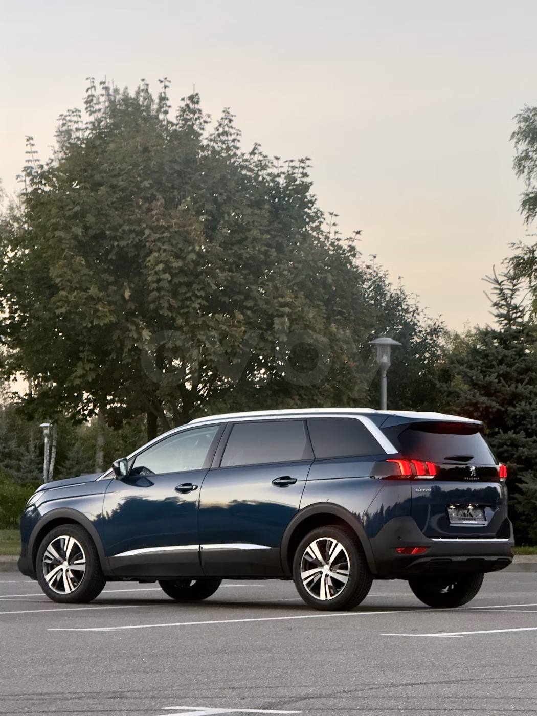 Peugeot 5008 фото 15