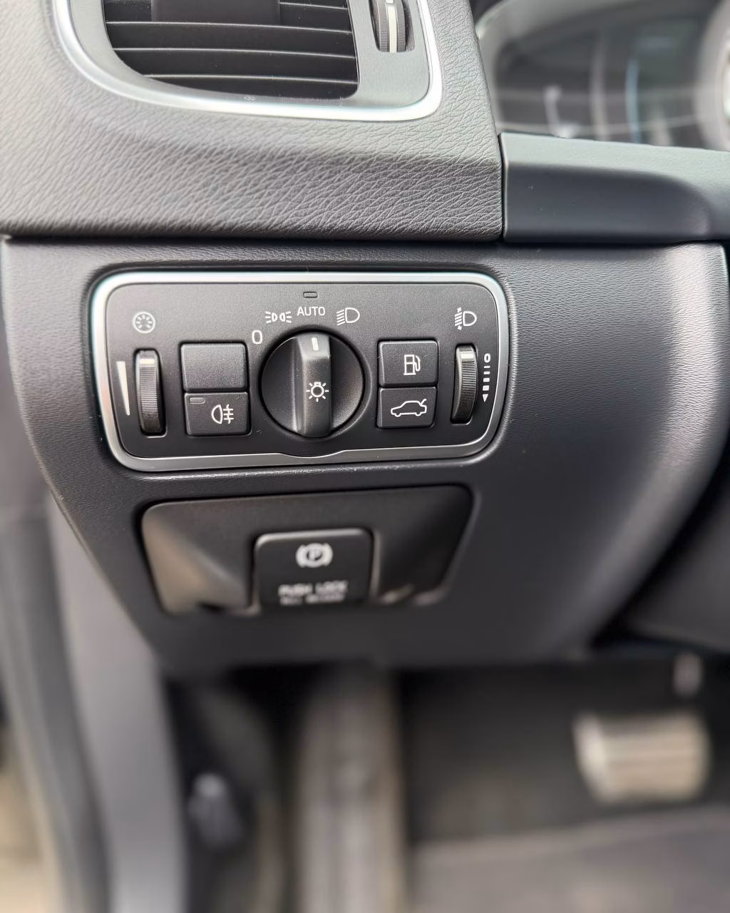 Volvo V60 фото 14