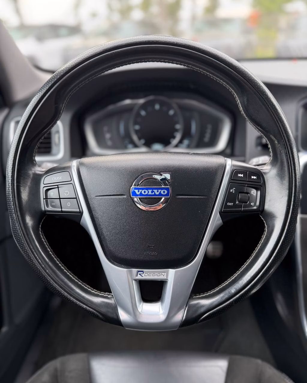 Volvo V60 фото 16