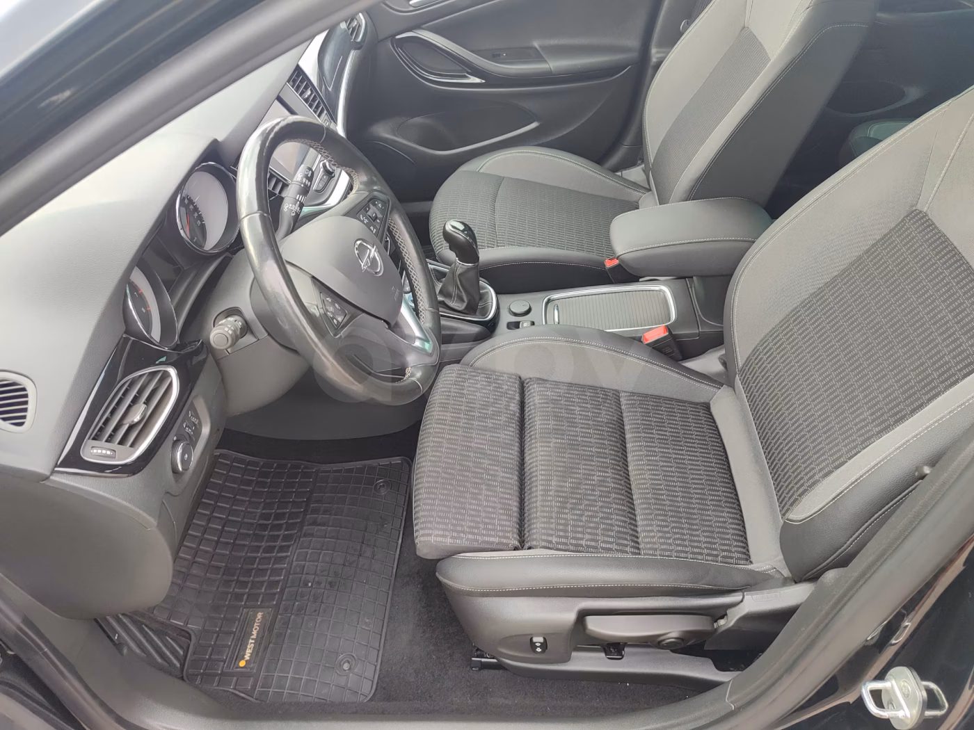 Opel Astra фото 13
