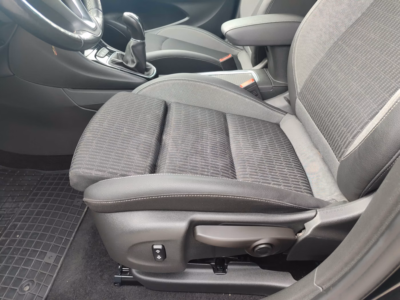 Opel Astra фото 17