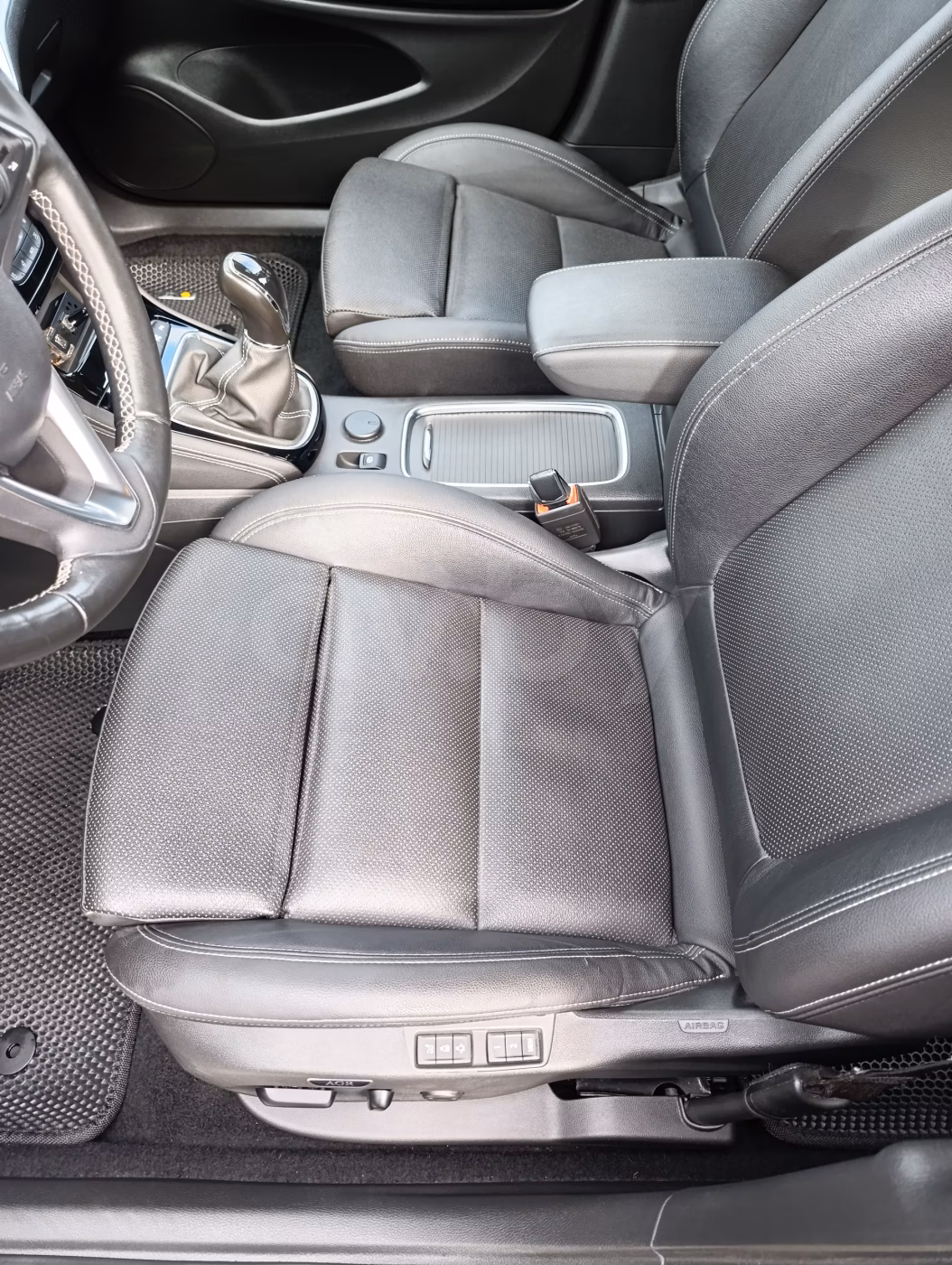 Opel Astra фото 11