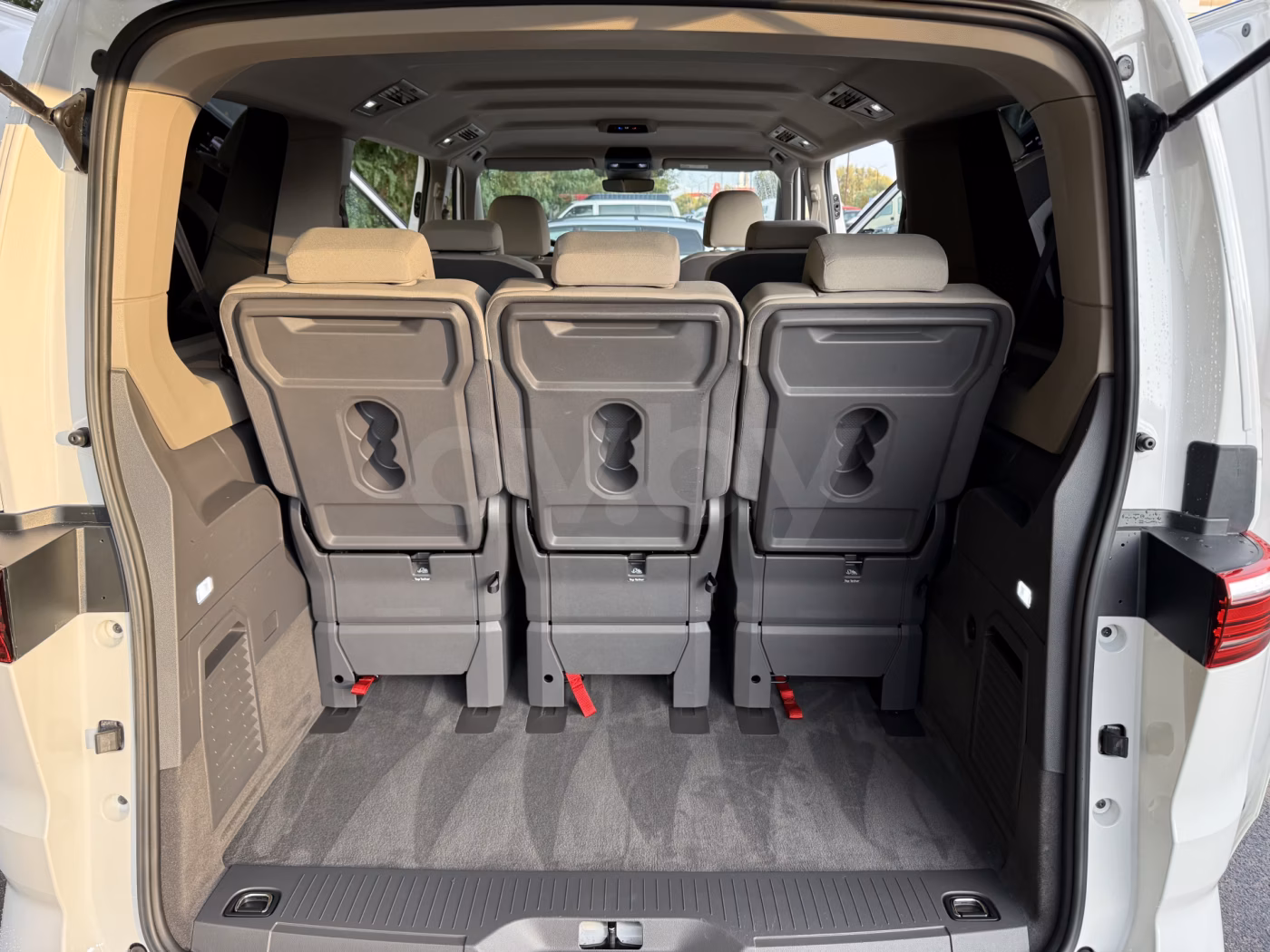 Volkswagen Multivan фото 18