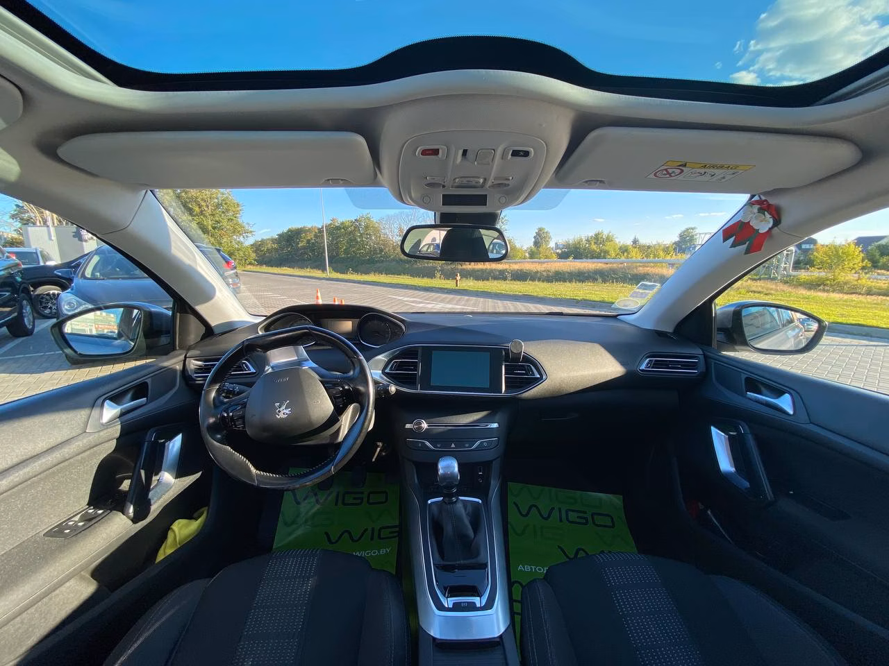 Peugeot 308 фото 13