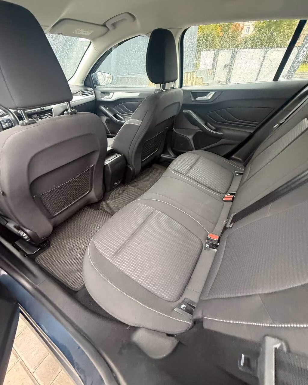 Ford Focus фото 10