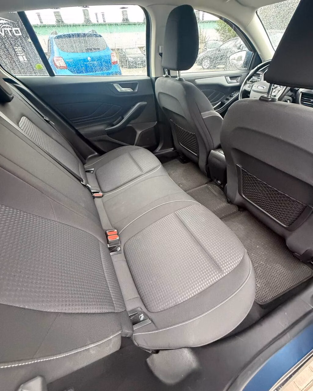 Ford Focus фото 12