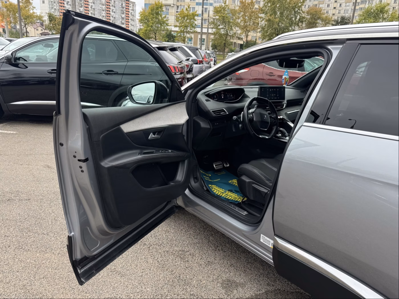 Peugeot 5008 фото 10