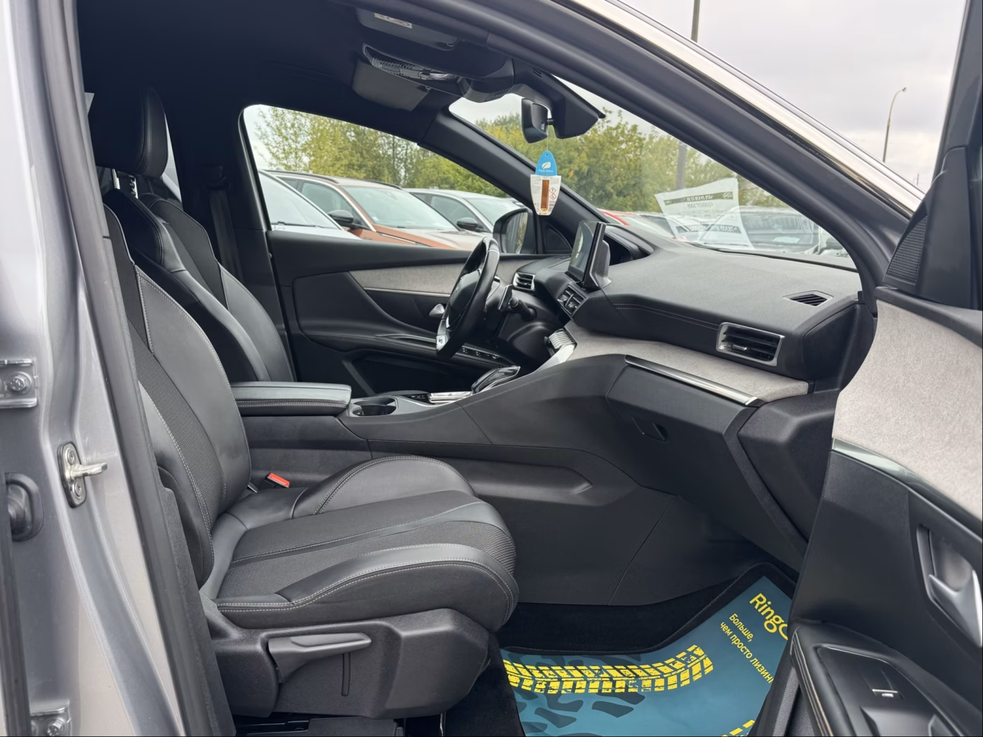 Peugeot 5008 фото 19