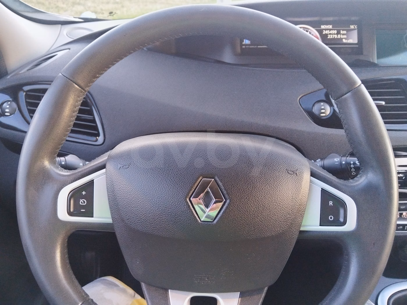 Renault Grand Scenic фото 18