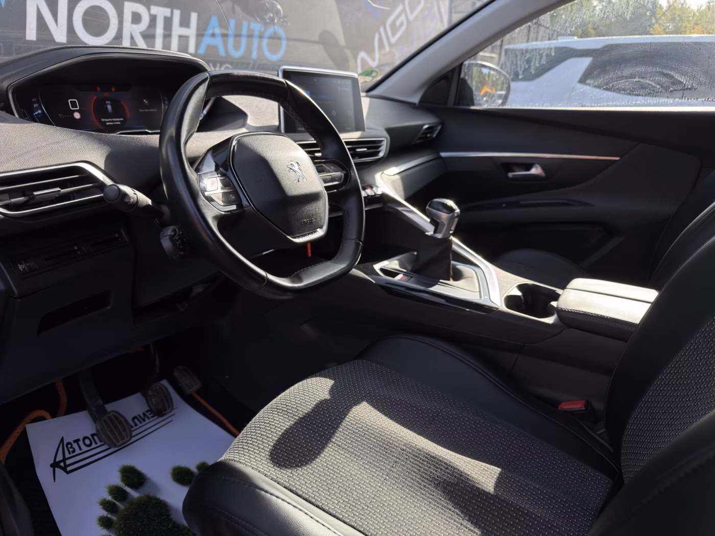 Peugeot 3008 фото 7