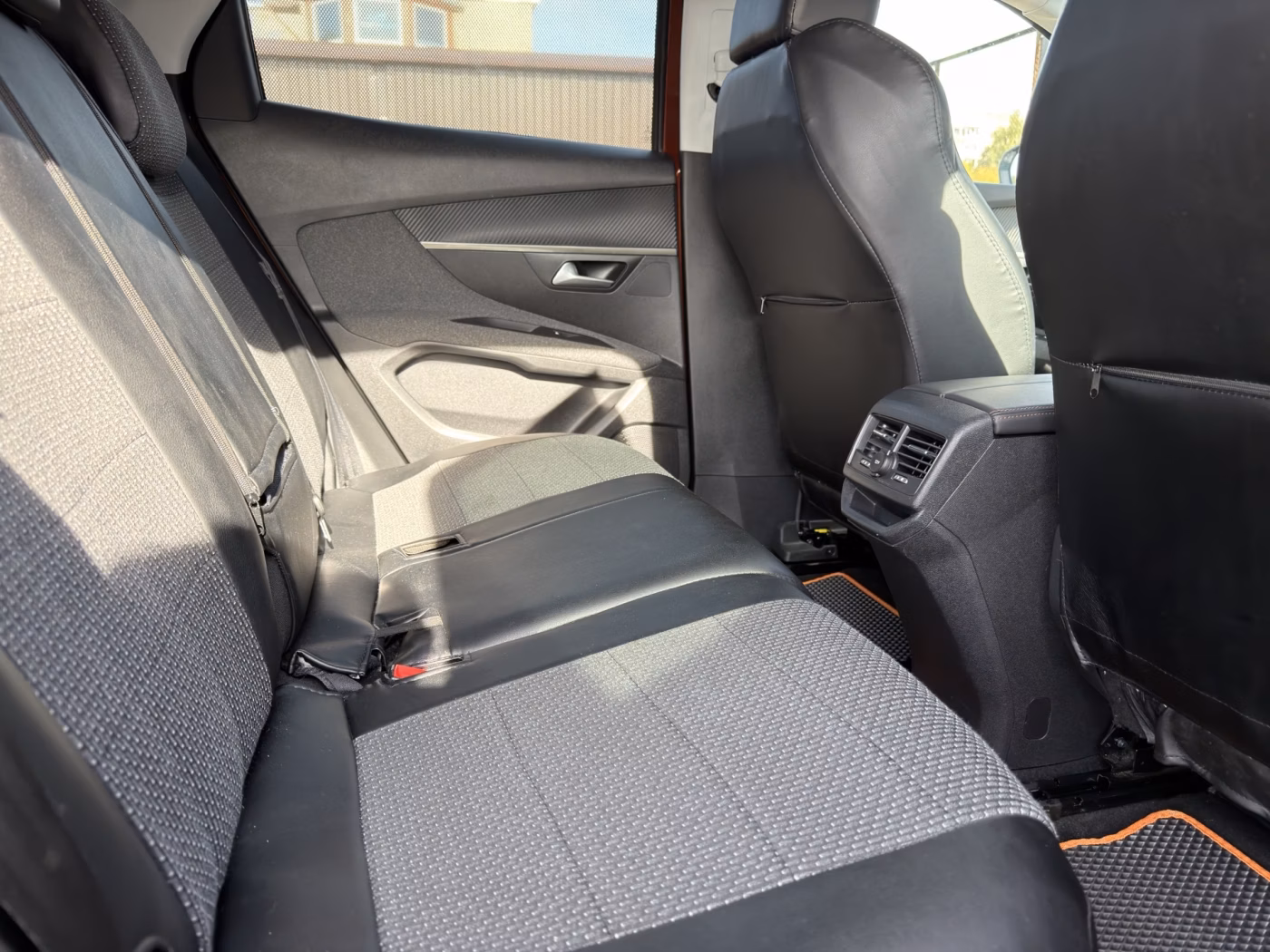 Peugeot 3008 фото 13