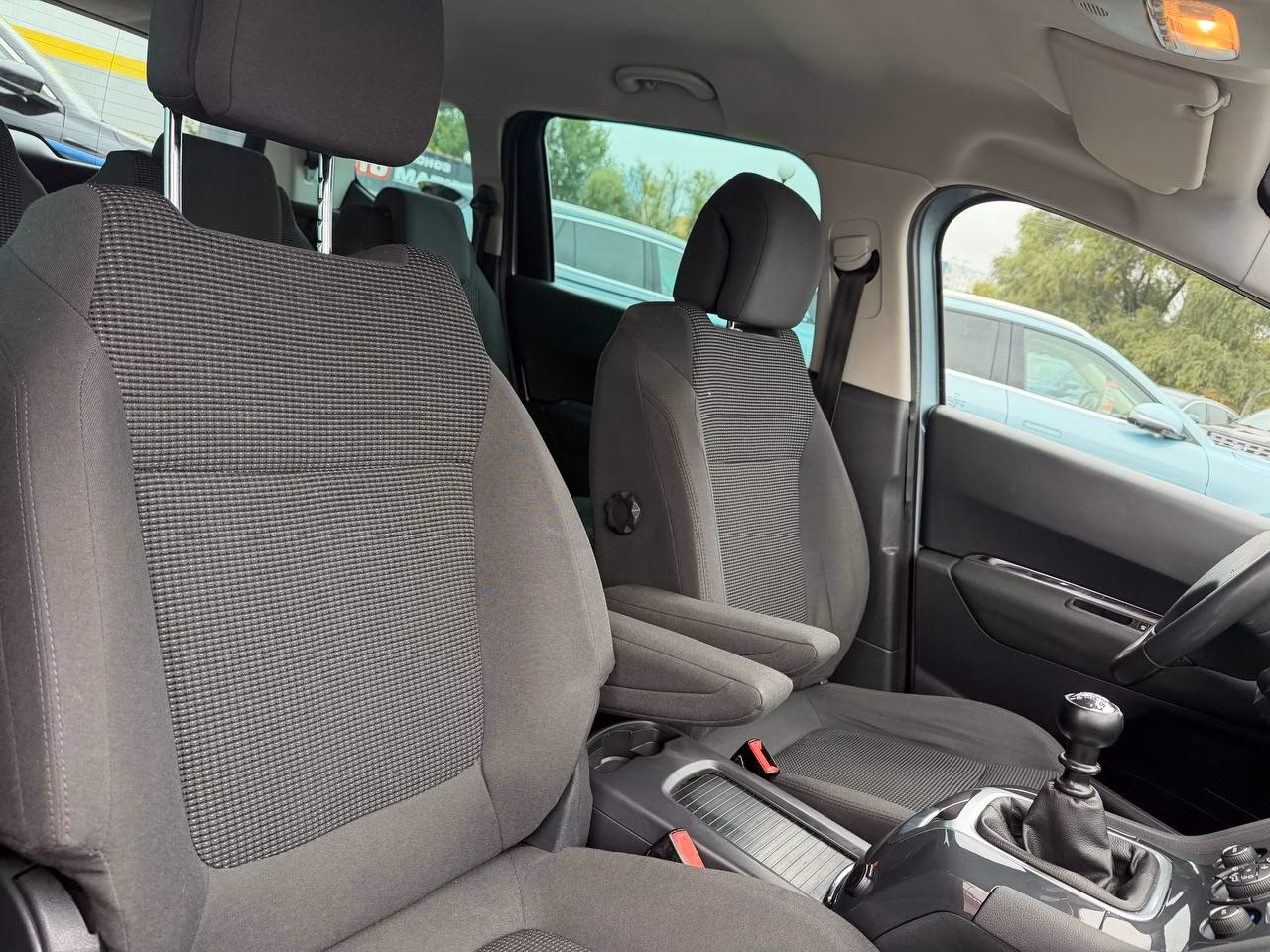 Peugeot 5008 фото 19