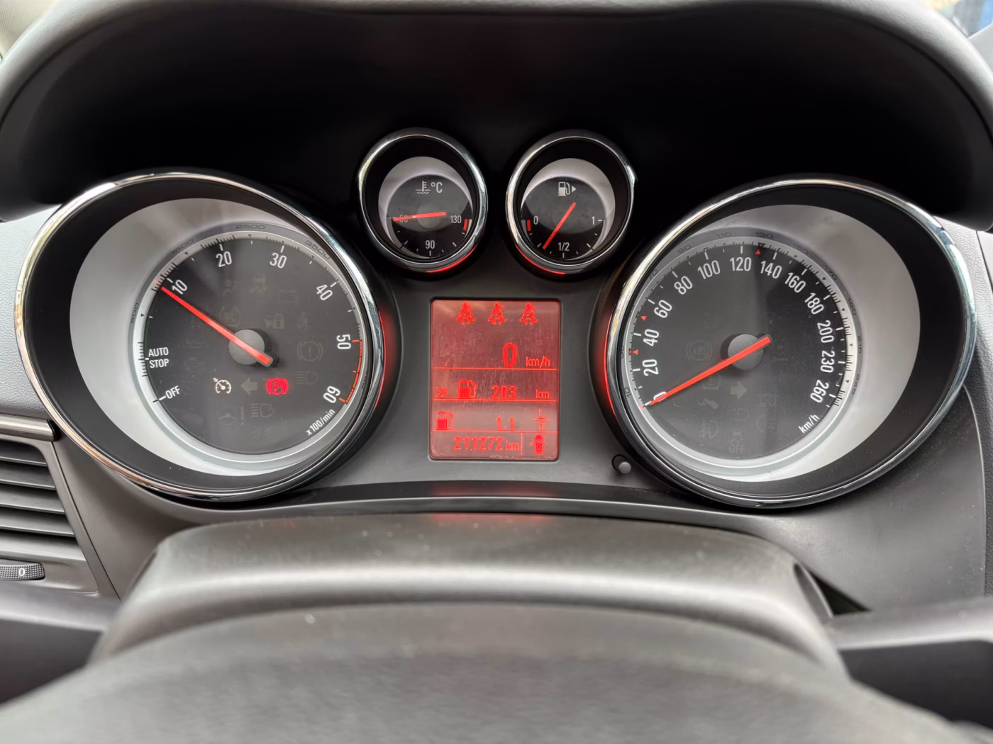 Opel Zafira фото 11