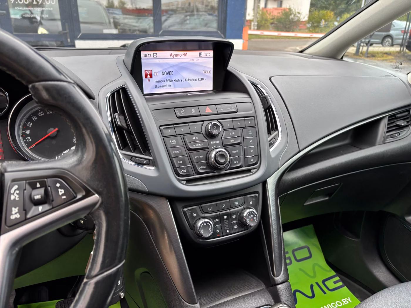 Opel Zafira фото 12