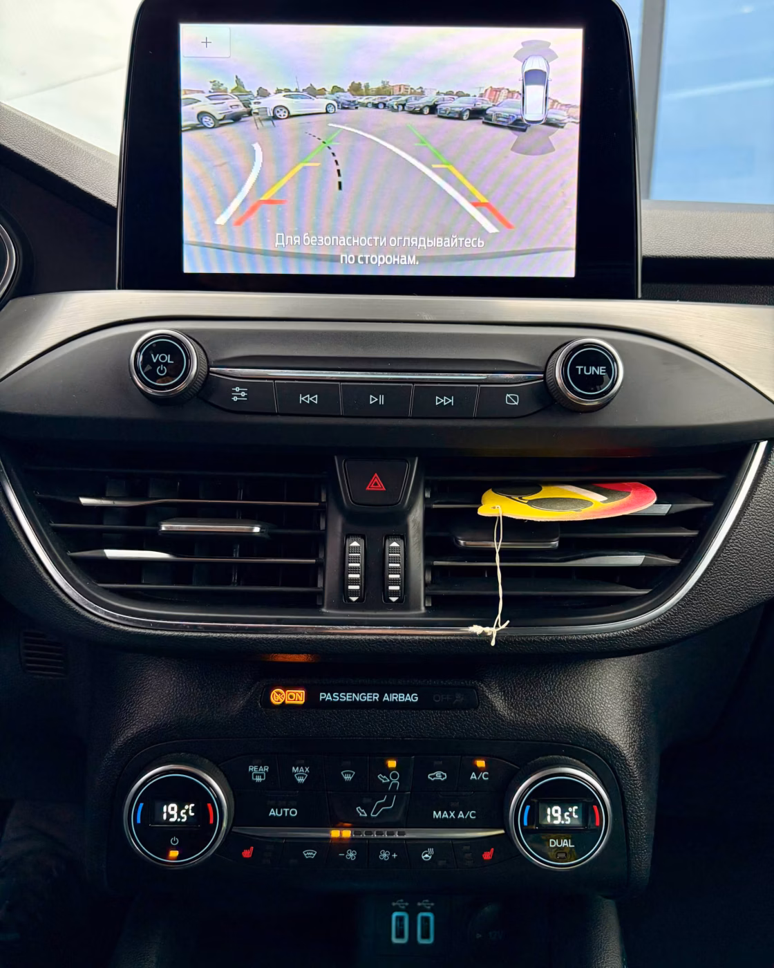 Ford Focus фото 10