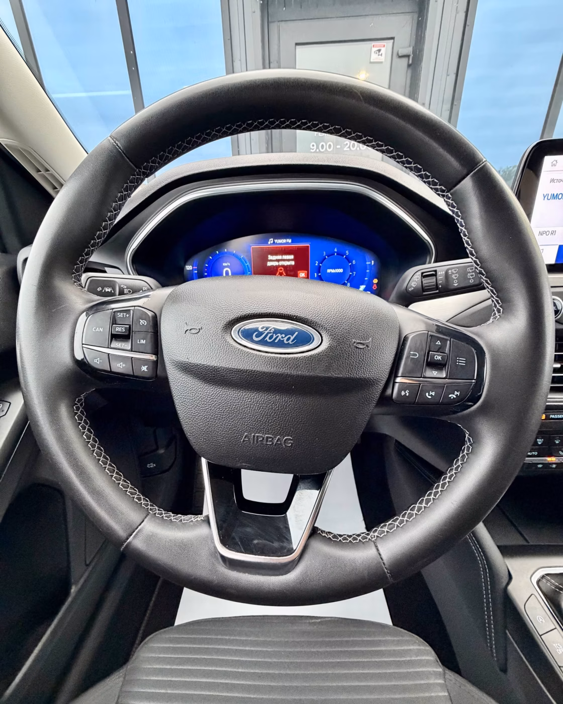 Ford Focus фото 11