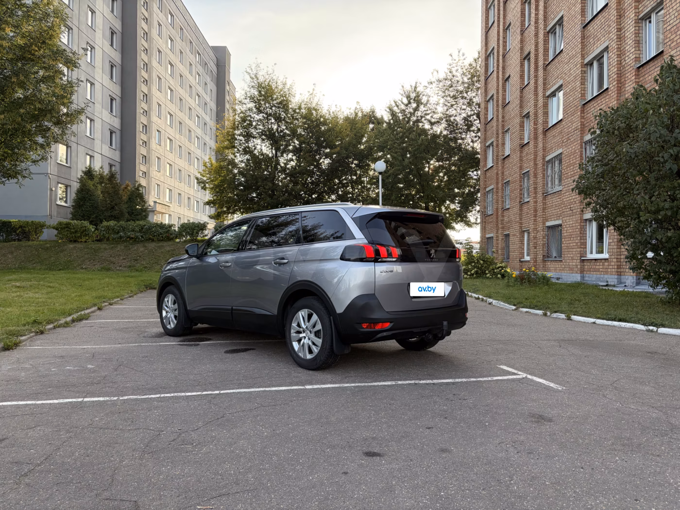 Peugeot 5008 фото 2