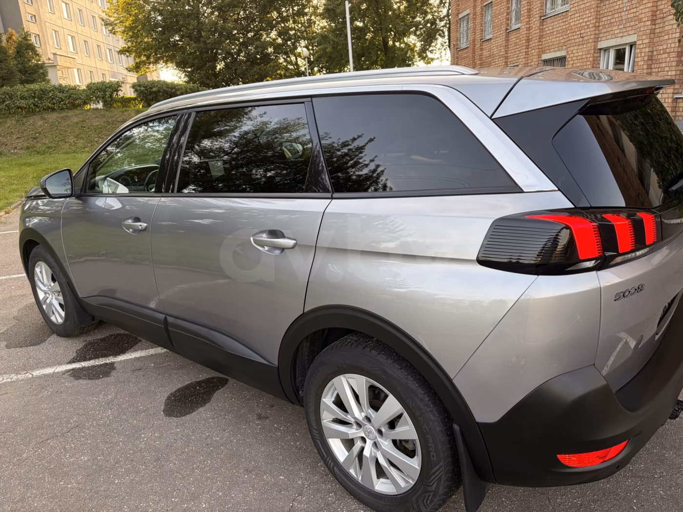 Peugeot 5008 фото 5