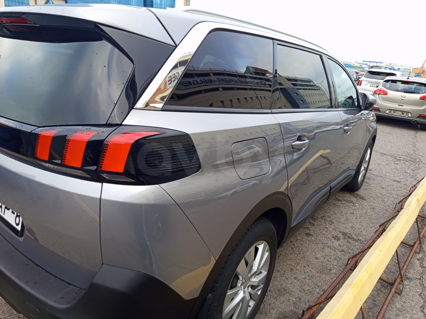 Peugeot 5008 фото 6