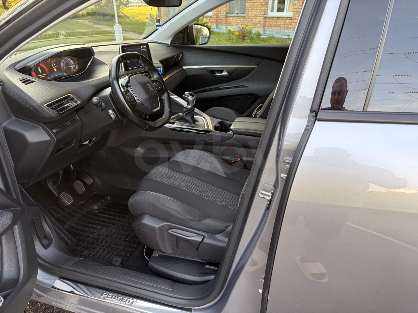 Peugeot 5008 фото 12