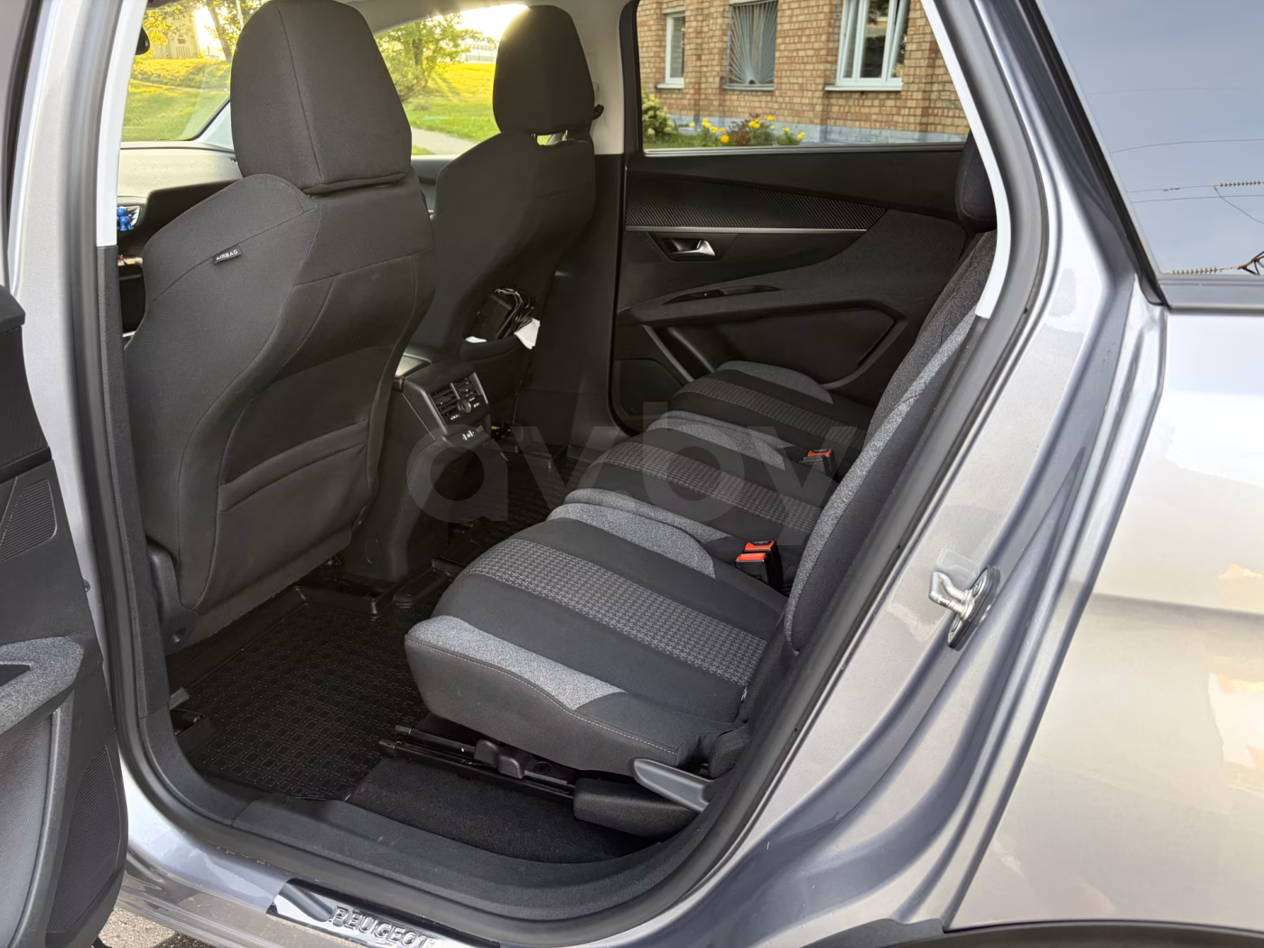 Peugeot 5008 фото 14
