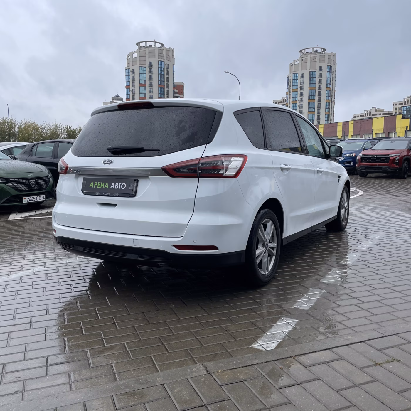 Ford S-MAX фото 4