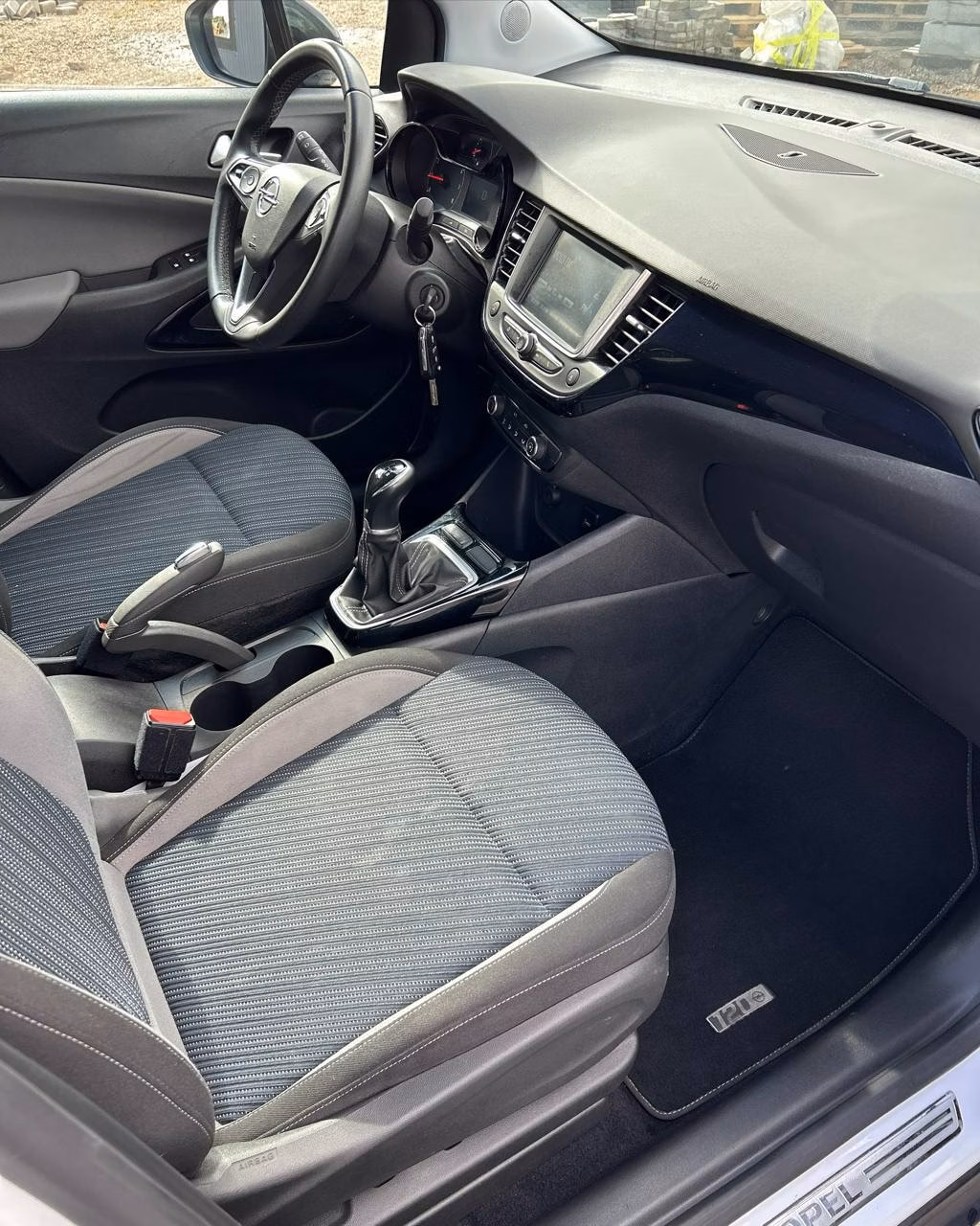 Opel Crossland X фото 11