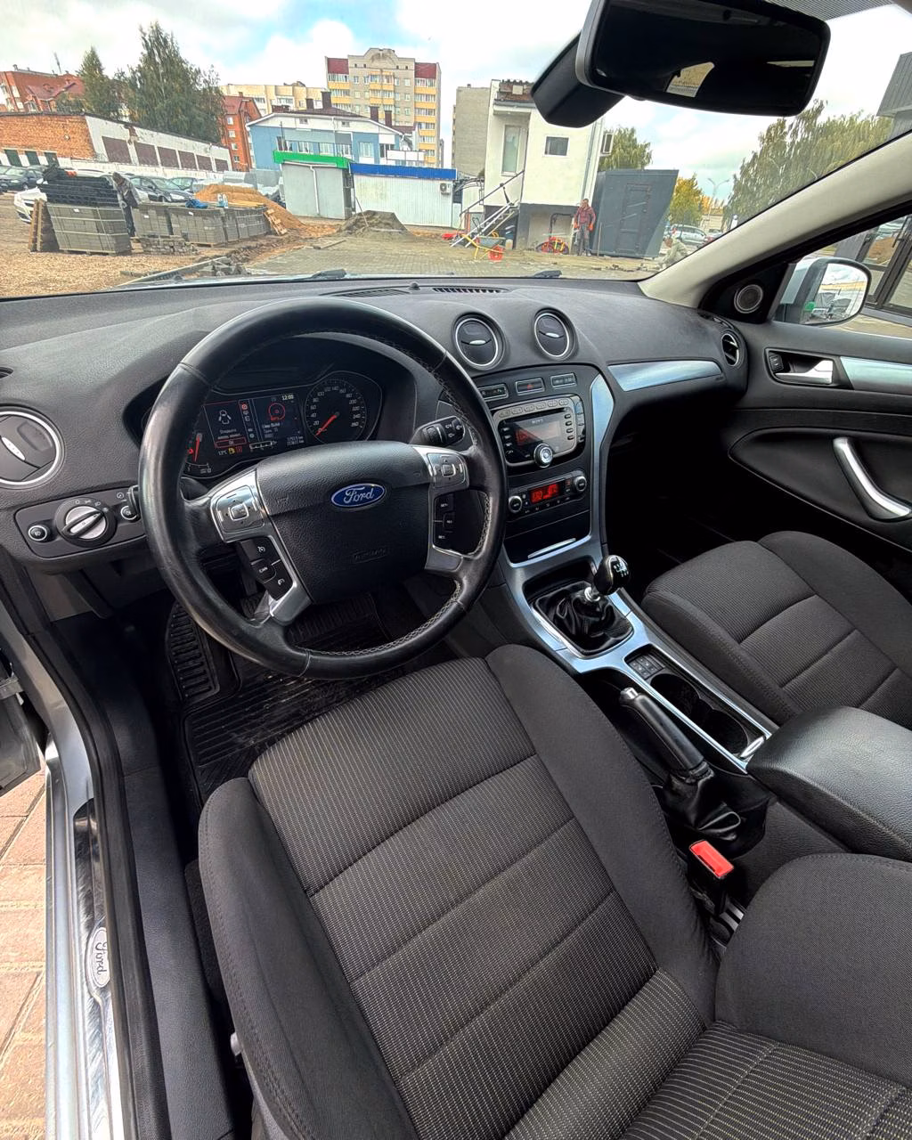 Ford Mondeo фото 9