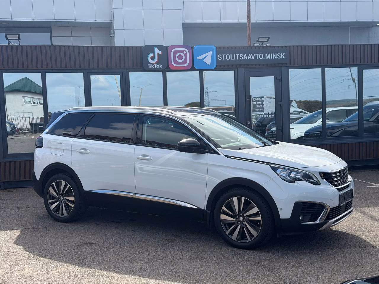 Peugeot 5008 фото 3