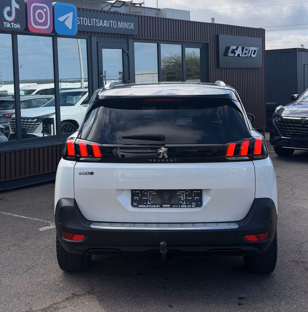 Peugeot 5008 фото 7