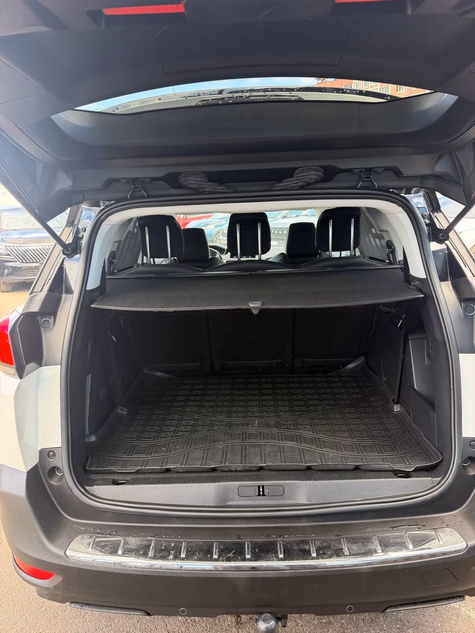 Peugeot 5008 фото 10