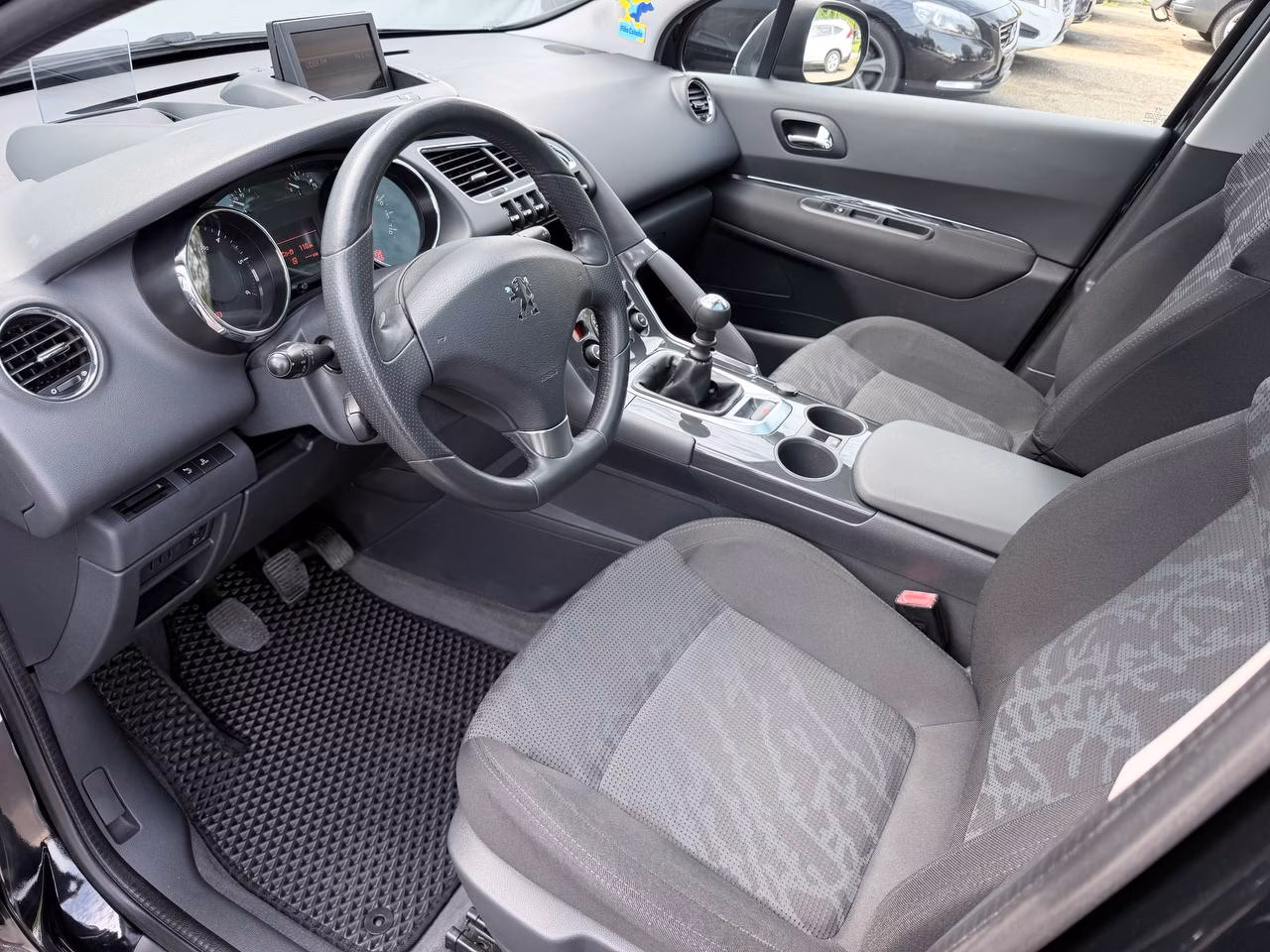 Peugeot 3008 фото 9