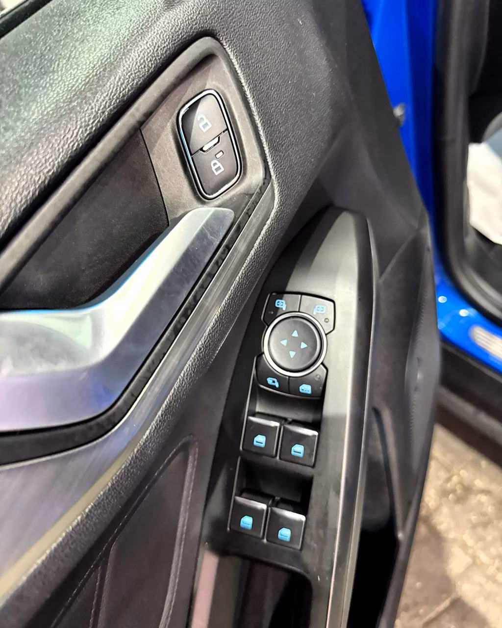 Ford Focus фото 9