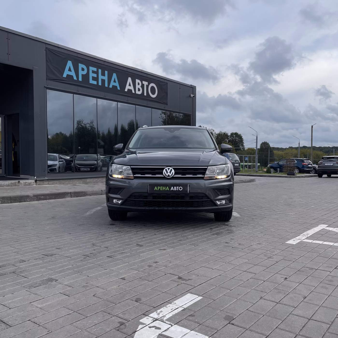 Volkswagen Tiguan фото 2