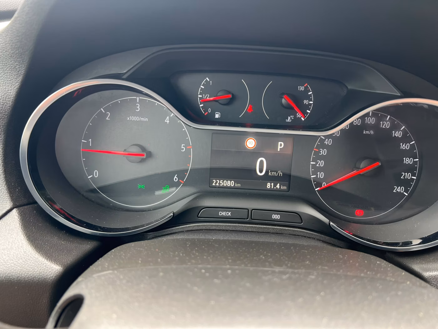 Opel Grandland X фото 11