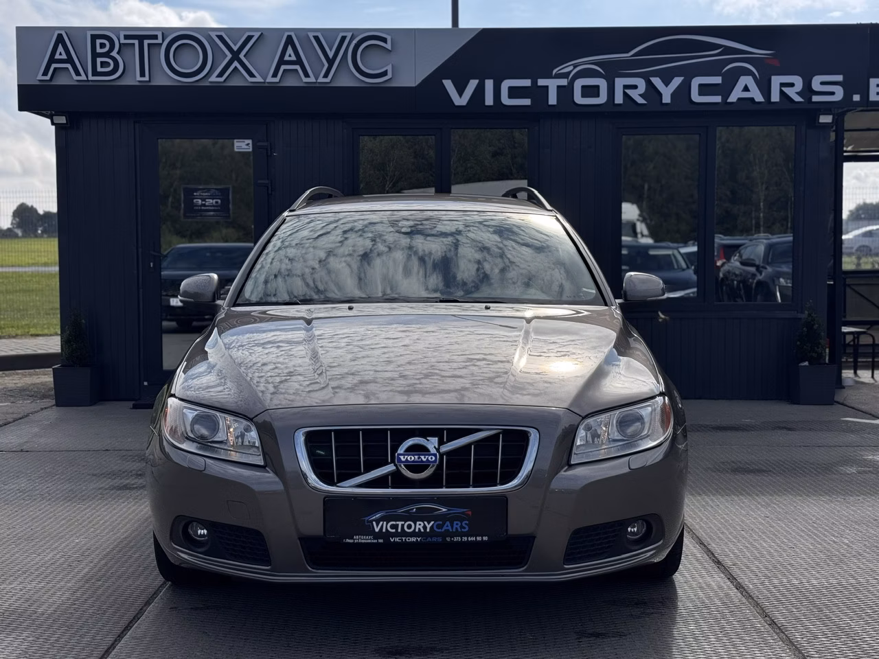 Volvo V70 фото 6
