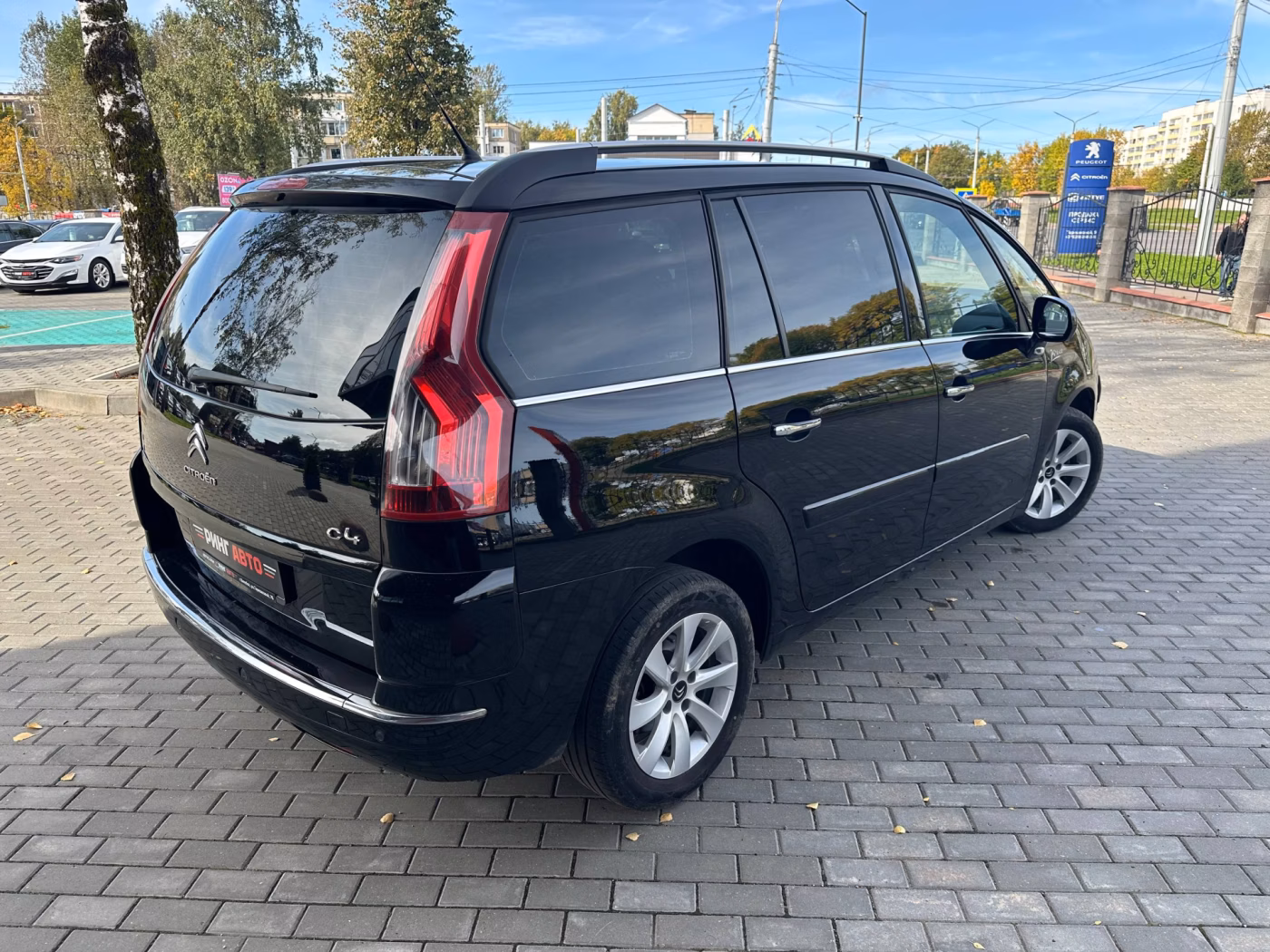 Citroen C4 Picasso фото 5